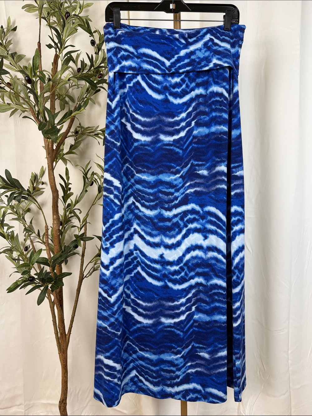 Cynthia Rowley Fold Over Blue and White Wave-Print Maxi Skirt Sz L (B5) - Picture 3 of 9
